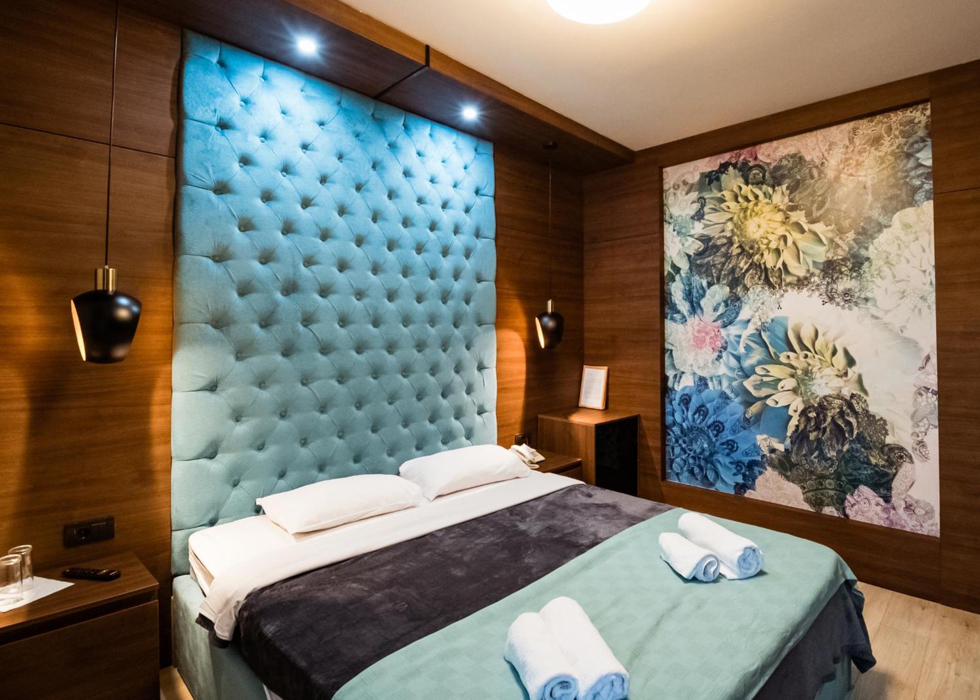 Hotel Zeleni Vir Ni エクステリア 写真